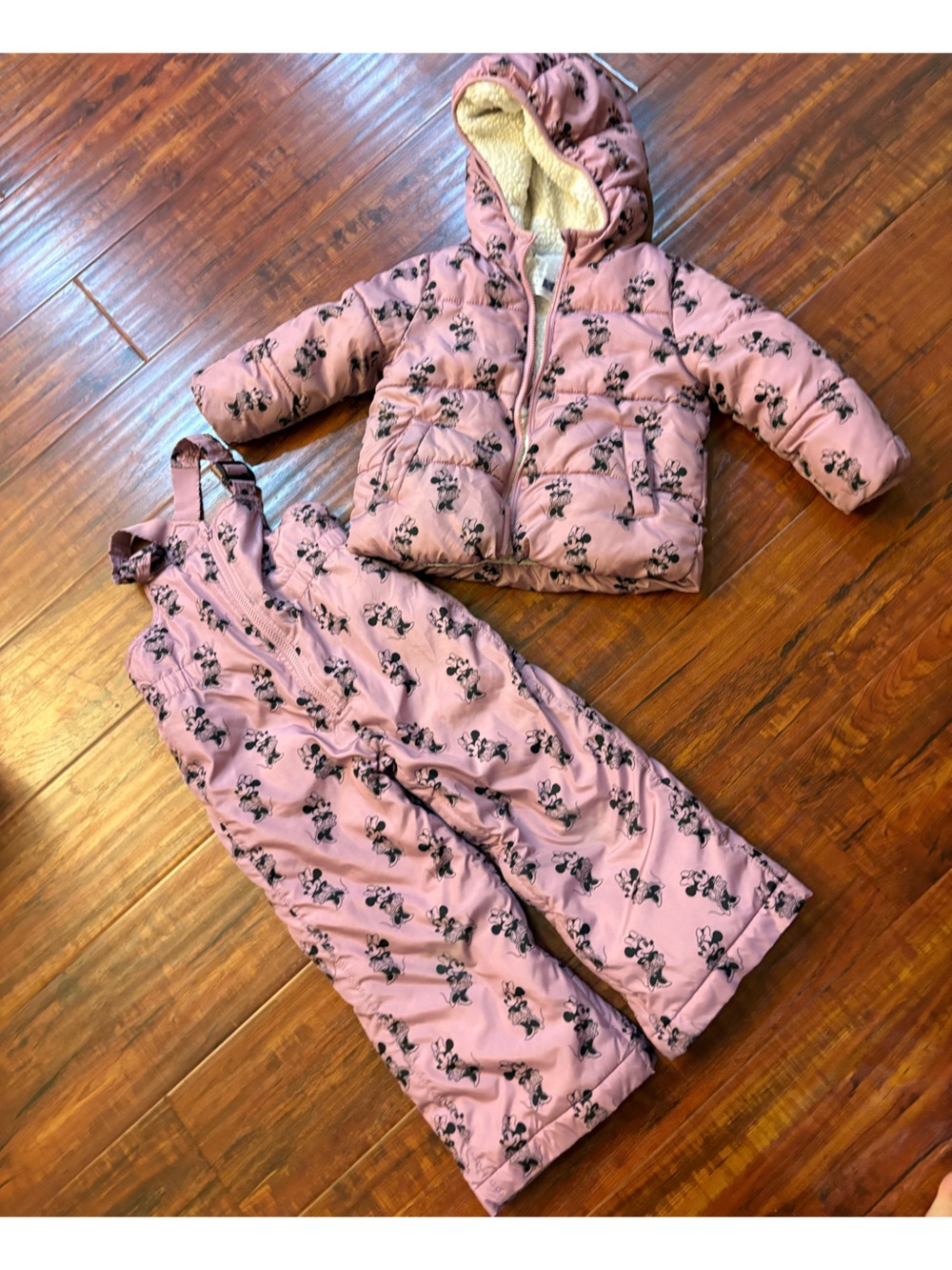 GAP Pink Minnie Mouse Snowsuit Jacket and Pants Set kids size 4
